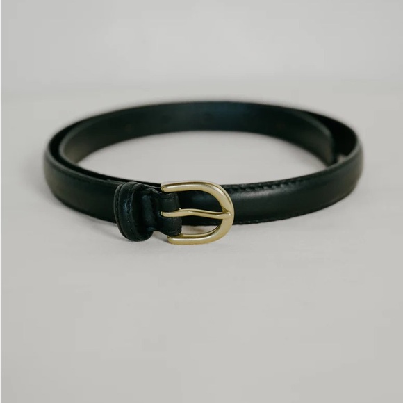 OZMA Classic Leather Belt in Black - Picture 4 of 4